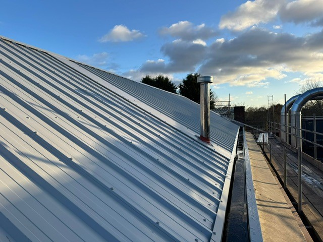 New Roof - Photo 4